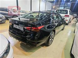 نيسان ألتيما